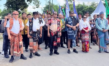 Bupati SBD Hadiri Pembukaan Sidang Sinode GKS Ke-44 di Sumba Timur